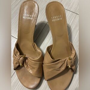 Stuart Weitzman Vintage Tan Leather Kitten Heels